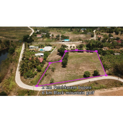 Land in Hua Hin 2 rai 3 ngan 27.7 tarang wah