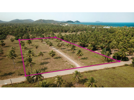 Terrain 6 Rai à vendre à Pranburi