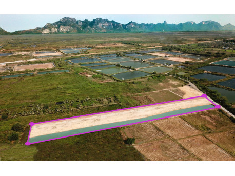 Terrain 5.3 Rai à vendre à Pranburi