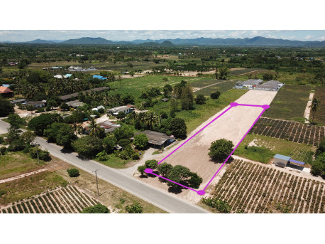 Terrain 3 rai 159 T.W. à vendre à Hua hin soi 112 (Thung yao)