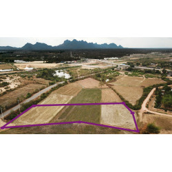 ที่ดิน 2-3-0 ในปราณบุรี