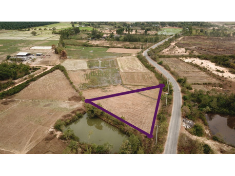 Land 1 rai 322 T.w. in Pranburi
